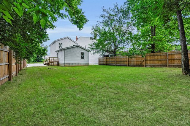 1789 Agnes, Cincinnati, OH 45223