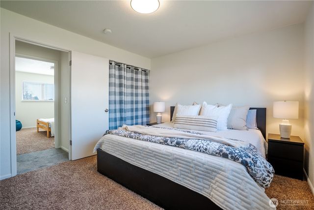 230 Peace Arch Court, Blaine, WA 98230