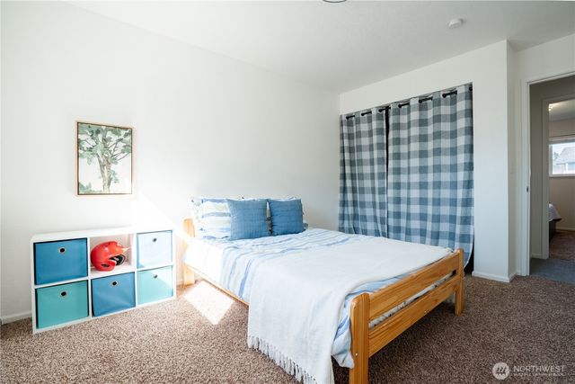 230 Peace Arch Court, Blaine, WA 98230