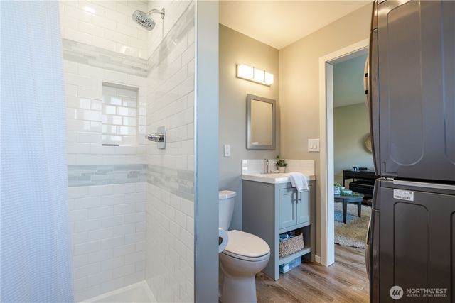 230 Peace Arch Court, Blaine, WA 98230