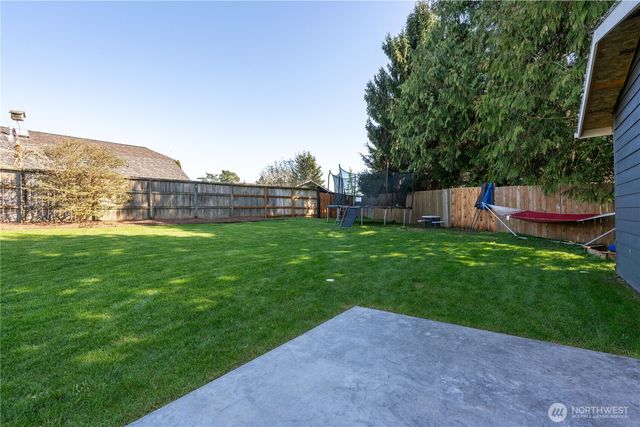 230 Peace Arch Court, Blaine, WA 98230