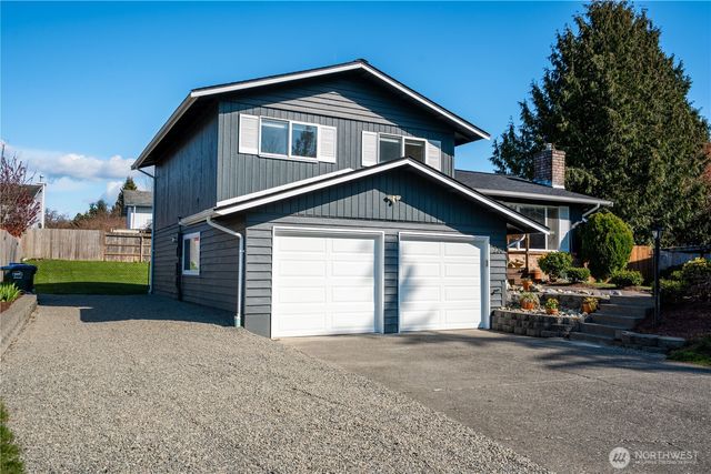 230 Peace Arch Court, Blaine, WA 98230