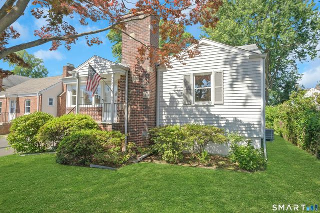 69 Willowbrook Avenue, Stamford, CT 06902