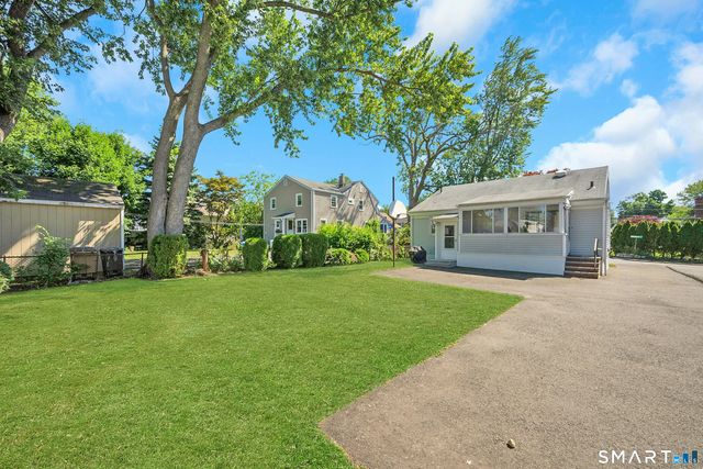69 Willowbrook Avenue, Stamford, CT 06902