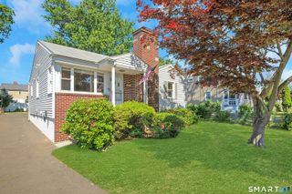 69 Willowbrook Avenue, Stamford, CT 06902