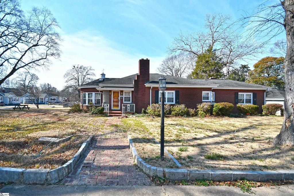 6 Beatrice Street, Greenville, SC 29611