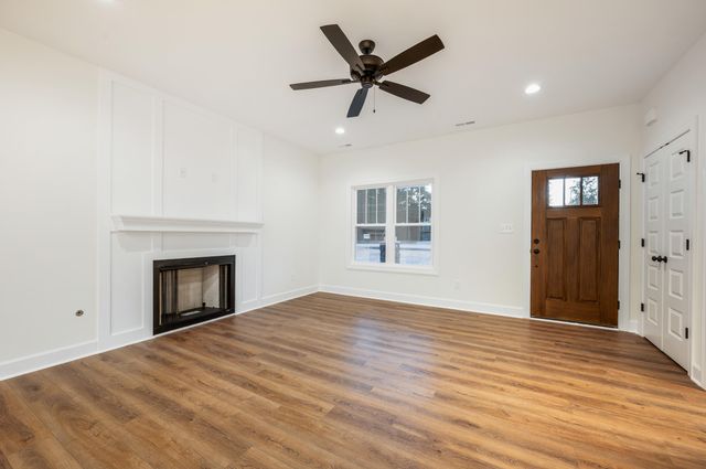 10480 Leesville RD, Lynch Station, VA 24571