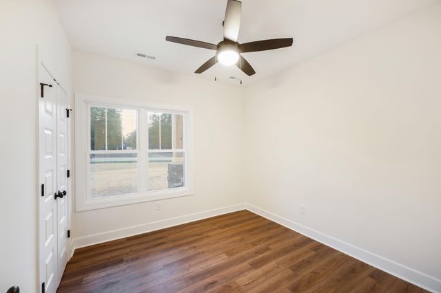 10480 Leesville RD, Lynch Station, VA 24571