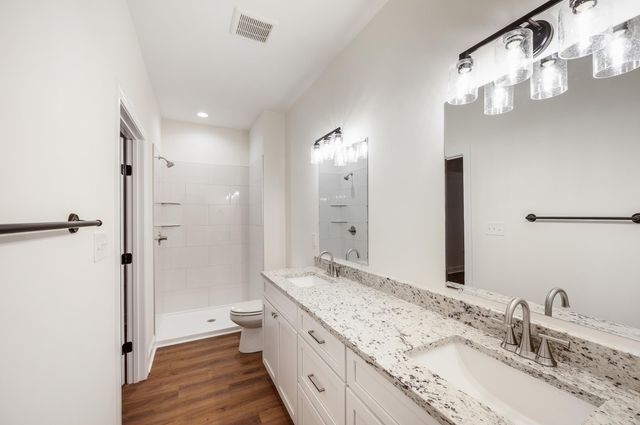 10480 Leesville RD, Lynch Station, VA 24571