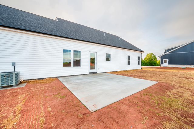10480 Leesville RD, Lynch Station, VA 24571