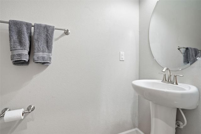 28580 TRANQUIL LAKE CIRCLE, Wesley Chapel, FL 33543