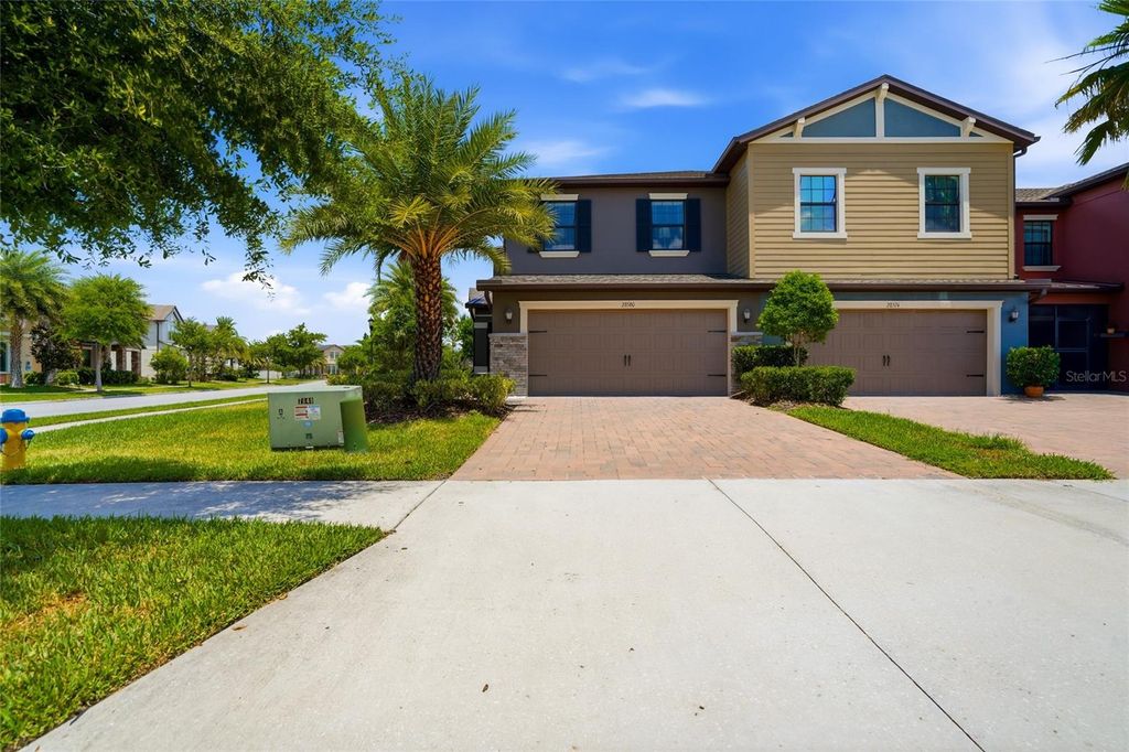 28580 TRANQUIL LAKE CIRCLE, Wesley Chapel, FL 33543