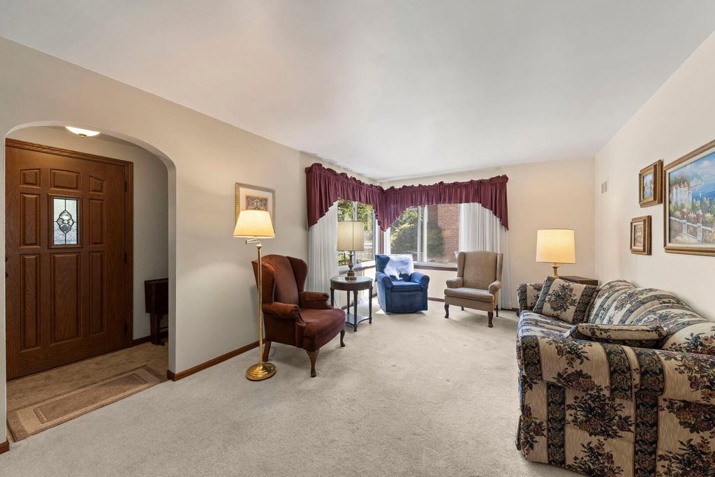 4038 Highland Avenue, Downers Grove, IL 60515 — photo 3