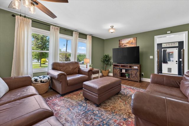 203 Shane Lee Cir, Dover, TN 37058