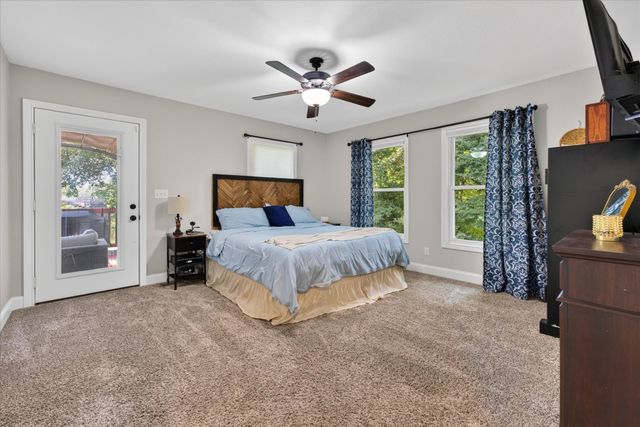 203 Shane Lee Cir, Dover, TN 37058