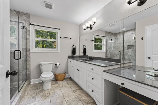 203 Shane Lee Cir, Dover, TN 37058