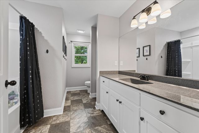 203 Shane Lee Cir, Dover, TN 37058