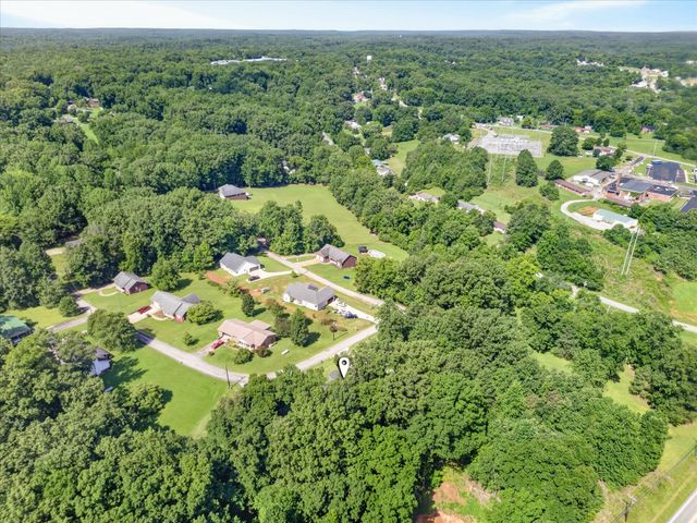 203 Shane Lee Cir, Dover, TN 37058