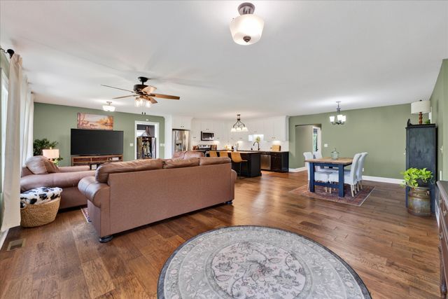 203 Shane Lee Cir, Dover, TN 37058