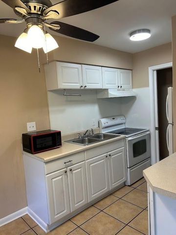 1440 Miami Road Unit 6, Fort Lauderdale, FL 33316