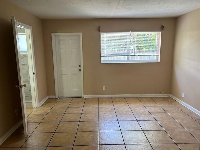 1440 Miami Road Unit 6, Fort Lauderdale, FL 33316