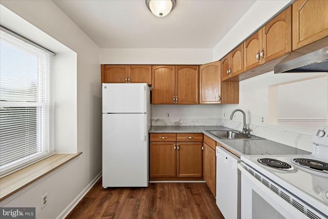 5834 BURKE MANOR CT, Burke, VA 22015