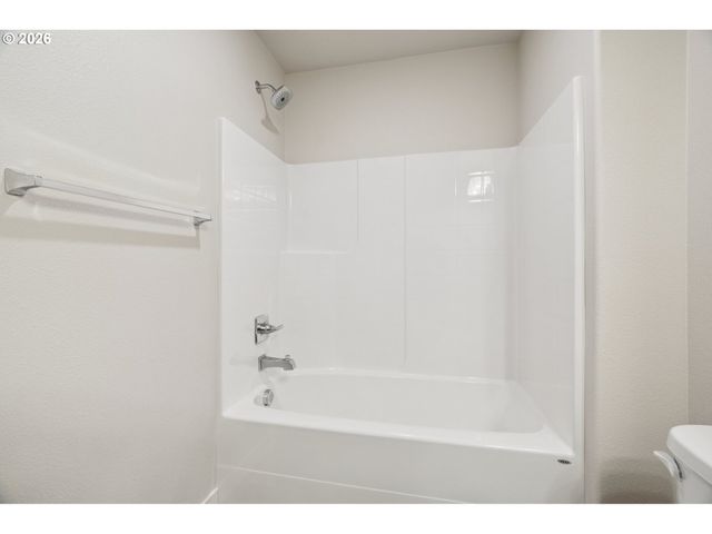 17168 Sw SNOWDALE St H-102, Beaverton, OR 97007