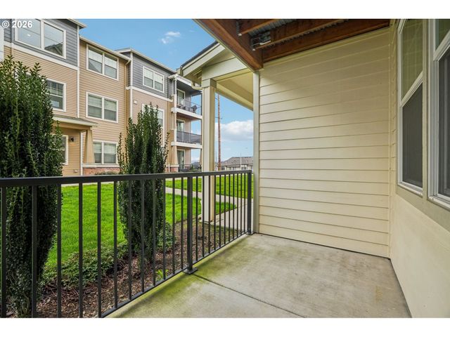 17168 Sw SNOWDALE St H-102, Beaverton, OR 97007