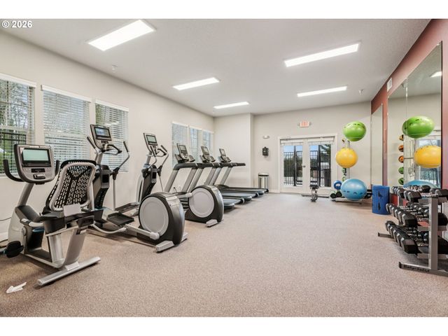 17168 Sw SNOWDALE St H-102, Beaverton, OR 97007