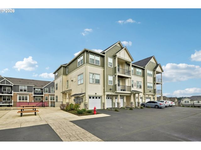 17168 Sw SNOWDALE St H-102, Beaverton, OR 97007