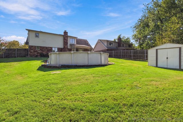 2412 W Fort Worth Street, Broken Arrow, OK 74012