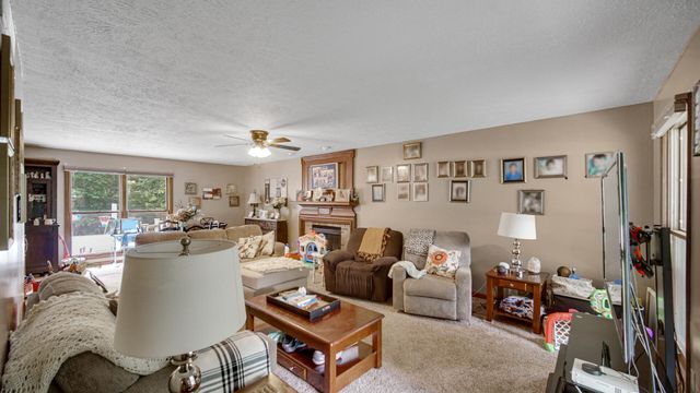 100 N Pawnee Court, La Porte, IN 46350