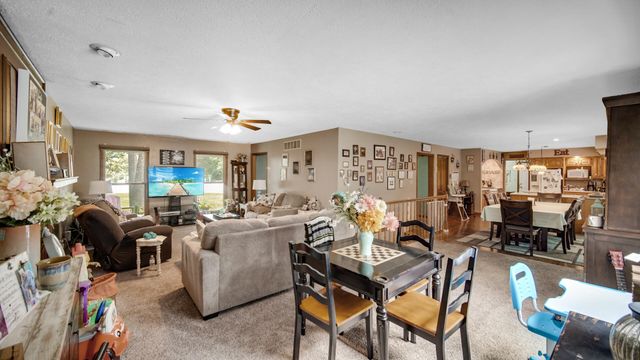 100 N Pawnee Court, La Porte, IN 46350