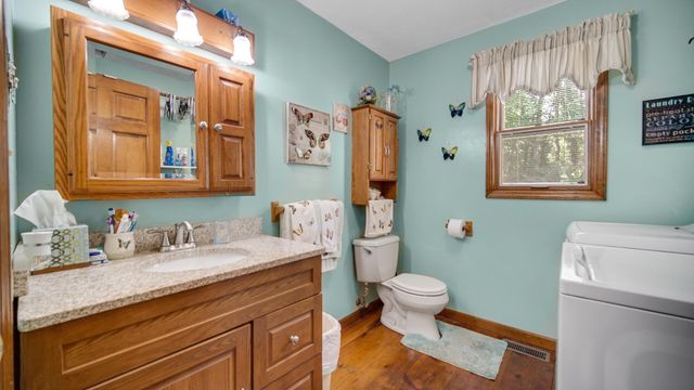 100 N Pawnee Court, La Porte, IN 46350