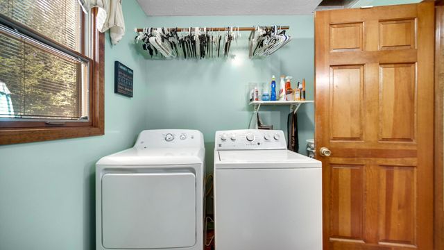 100 N Pawnee Court, La Porte, IN 46350