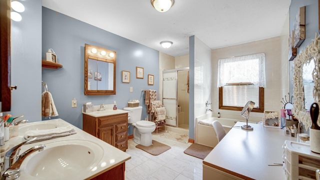100 N Pawnee Court, La Porte, IN 46350