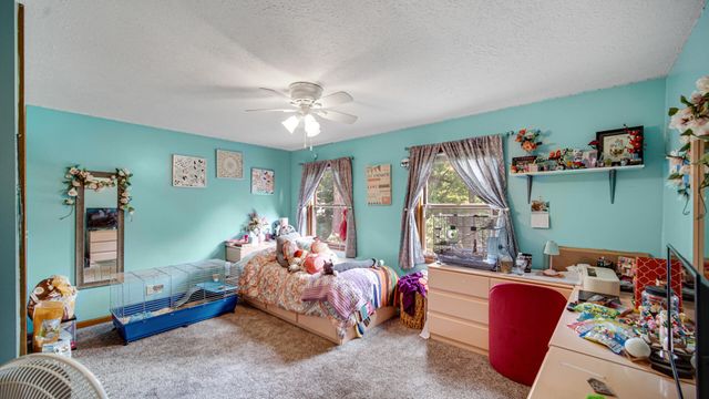 100 N Pawnee Court, La Porte, IN 46350