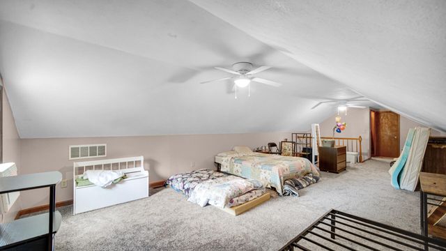 100 N Pawnee Court, La Porte, IN 46350