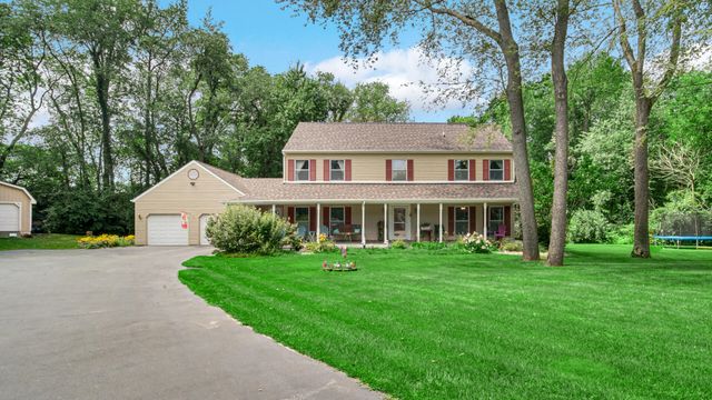 100 N Pawnee Court, La Porte, IN 46350