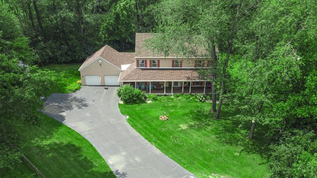 100 N Pawnee Court, La Porte, IN 46350