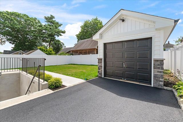 51 Willis Avenue, Syosset, NY 11791