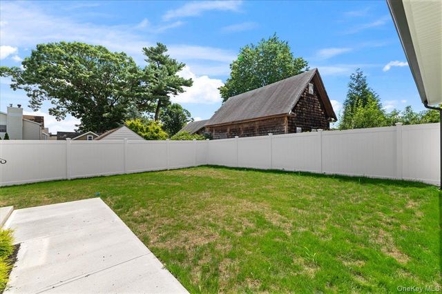 51 Willis Avenue, Syosset, NY 11791