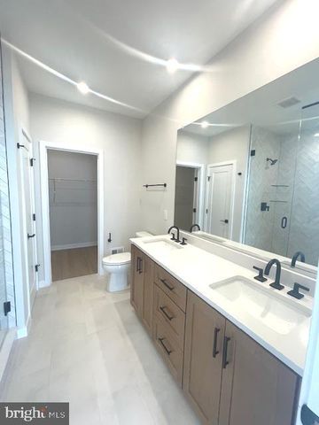 14431 GLEN MANOR DR, Chantilly, VA 20151