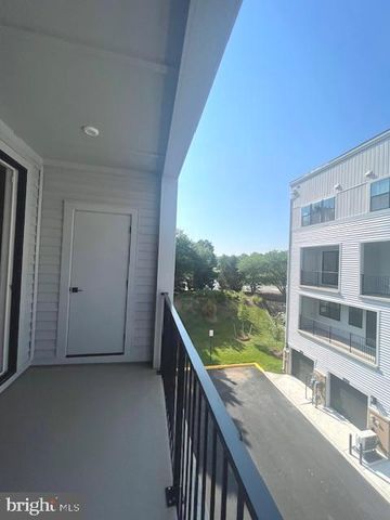 14431 GLEN MANOR DR, Chantilly, VA 20151