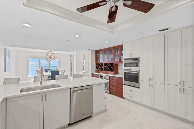 2450 HARBOURSIDE DRIVE 244, Longboat Key, FL 34228
