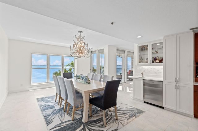 2450 HARBOURSIDE DRIVE 244, Longboat Key, FL 34228