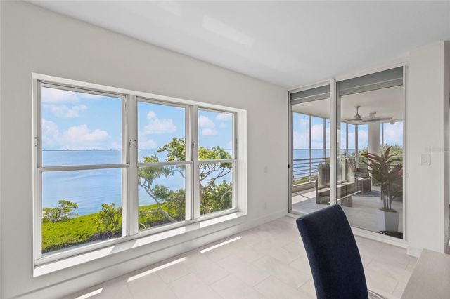 2450 HARBOURSIDE DRIVE 244, Longboat Key, FL 34228