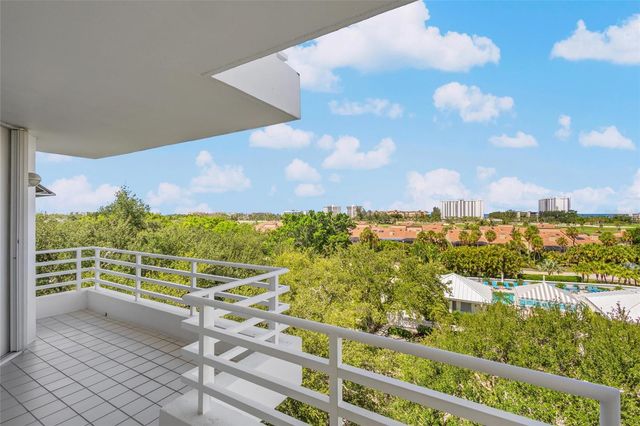 2450 HARBOURSIDE DRIVE 244, Longboat Key, FL 34228