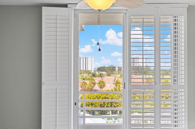 2450 HARBOURSIDE DRIVE 244, Longboat Key, FL 34228