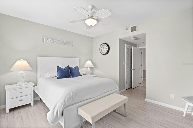 2450 HARBOURSIDE DRIVE 244, Longboat Key, FL 34228